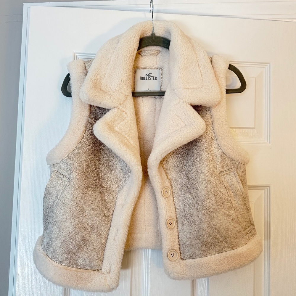 Hollister Beige Vest